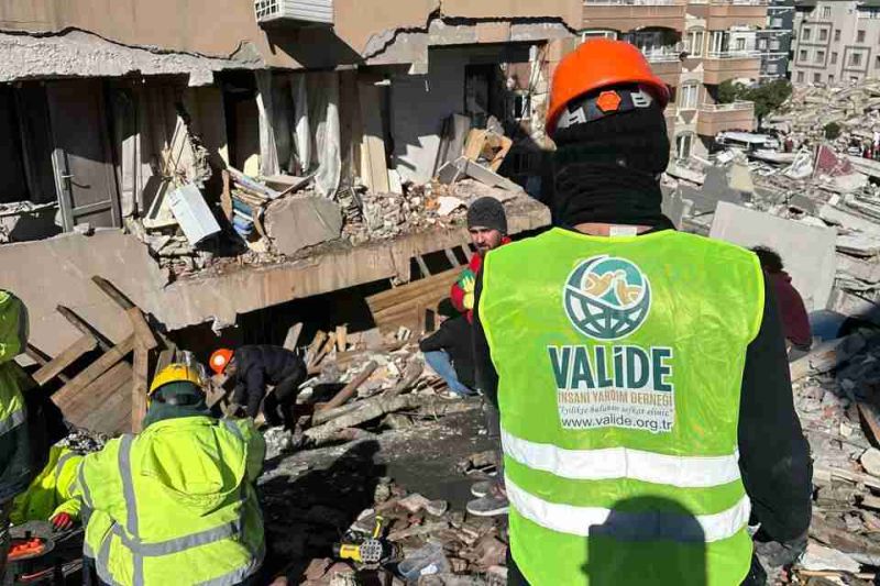 Deprem Acil Yardım
