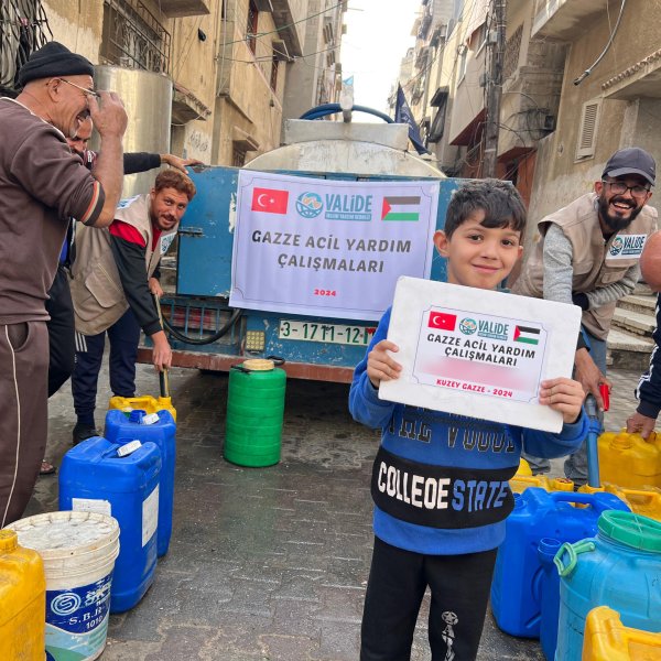 Gazze’ye Temiz Su Ulaştırmaya Devam Ediyoruz