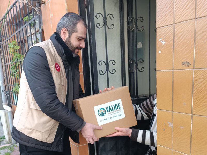 Ramazan Paylaşınca Güzel: İstanbul’da Kumanya Dağıtımı Gerçekleştirildi