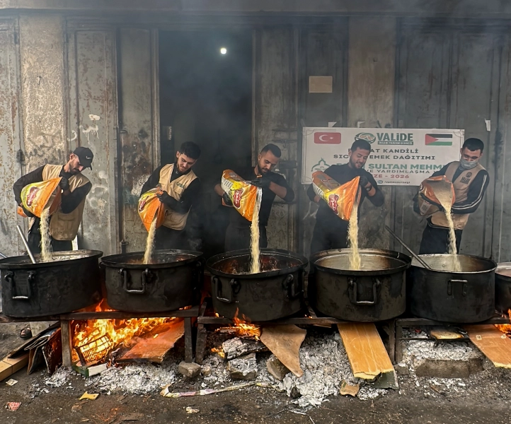 Berat Kandili’nin Bereketini Gazze’ye Taşıdık