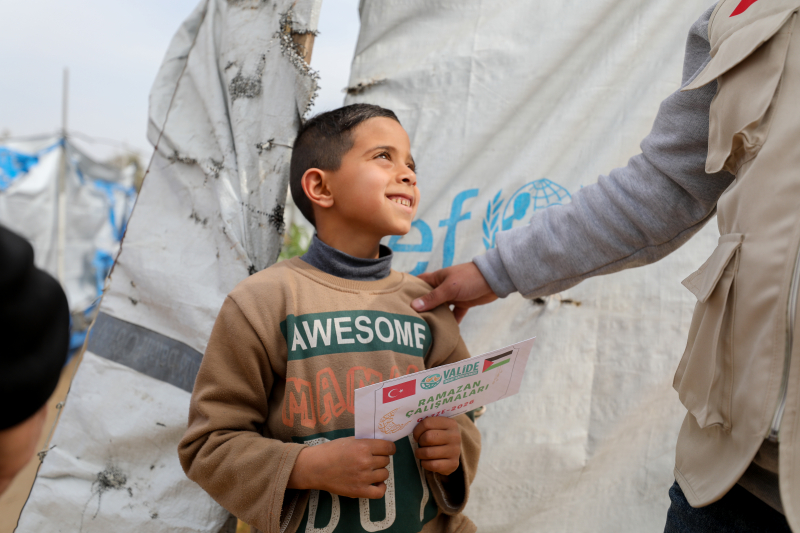 Zekat ve Fitre Emanetleri Gazze'de Sahiplerine Ulaştı