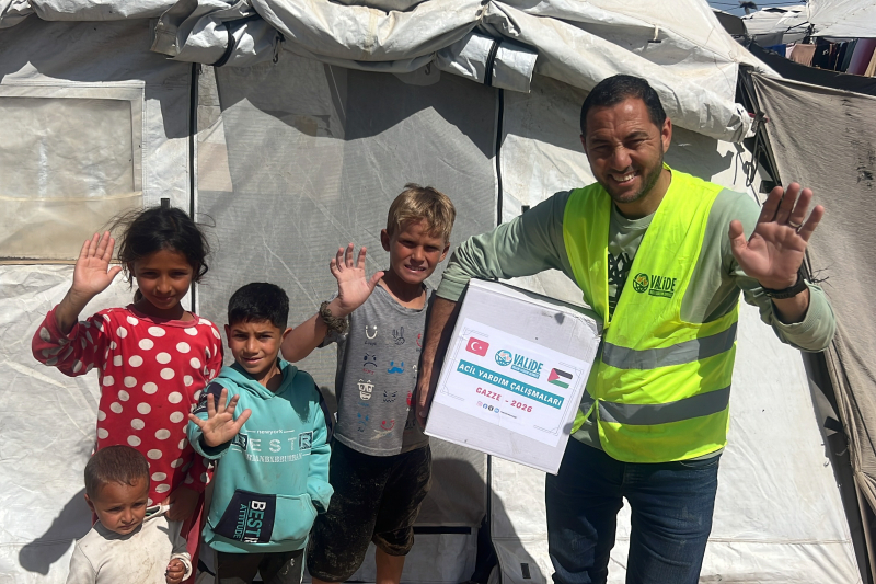 Food Aid Delivered to Needy Families in Gaza